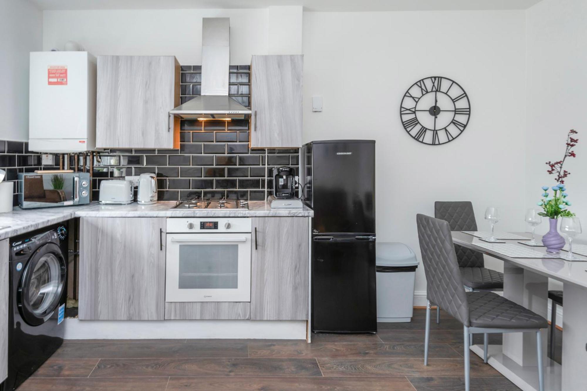 Modern Family Home W/Wi-Fi, Netflix, Self Check-In London Eksteriør bilde