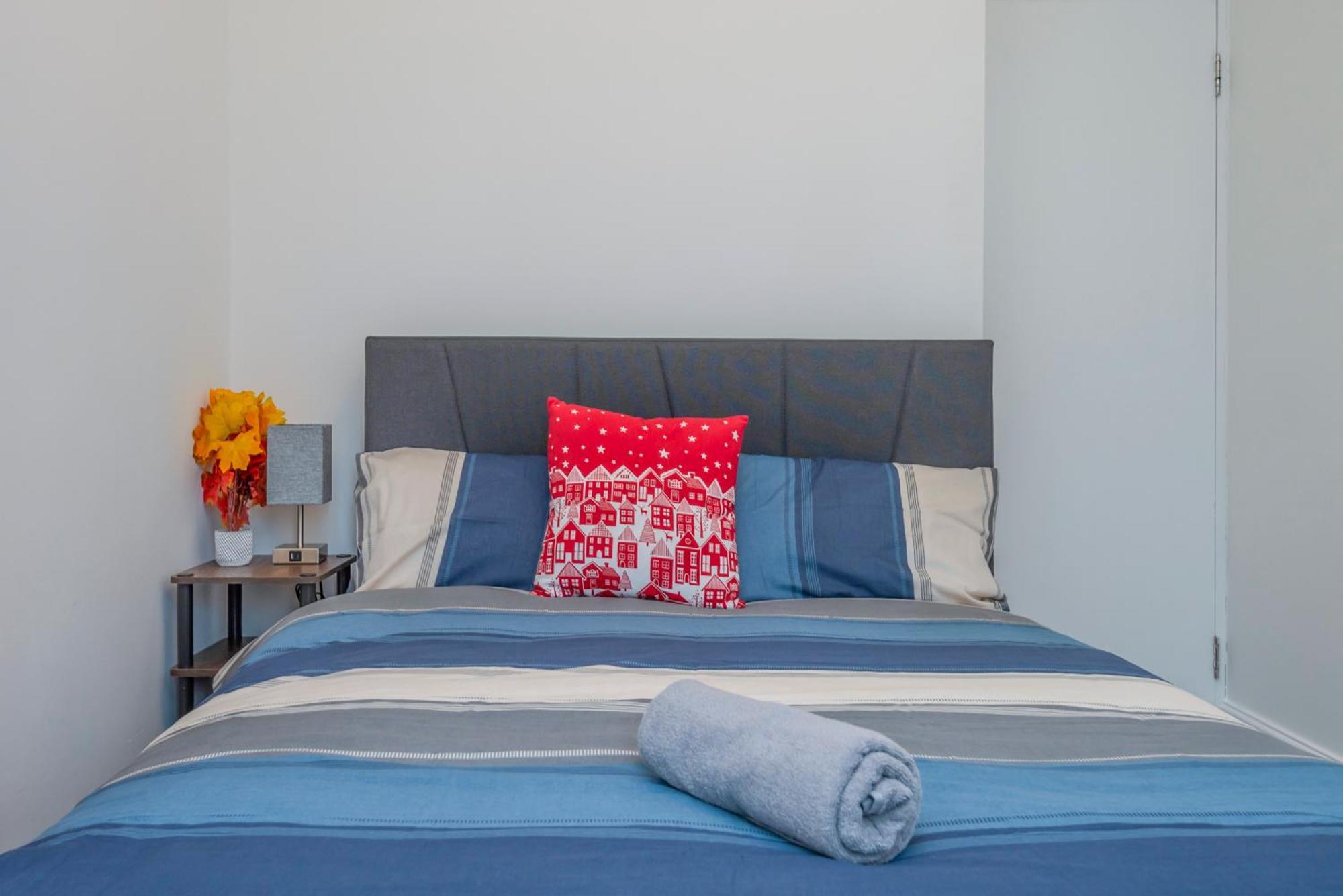 Modern Family Home W/Wi-Fi, Netflix, Self Check-In London Eksteriør bilde